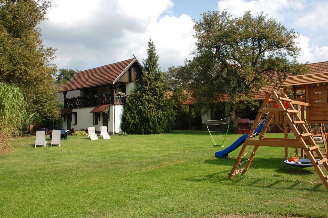 Pension Lukask บวร์ก ภายนอก รูปภาพ